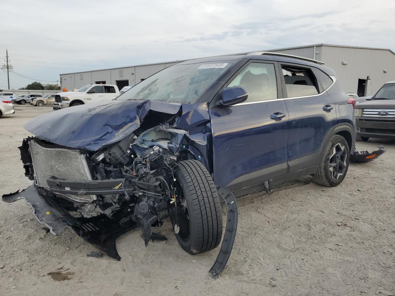 KIA SELTOS EX 2025