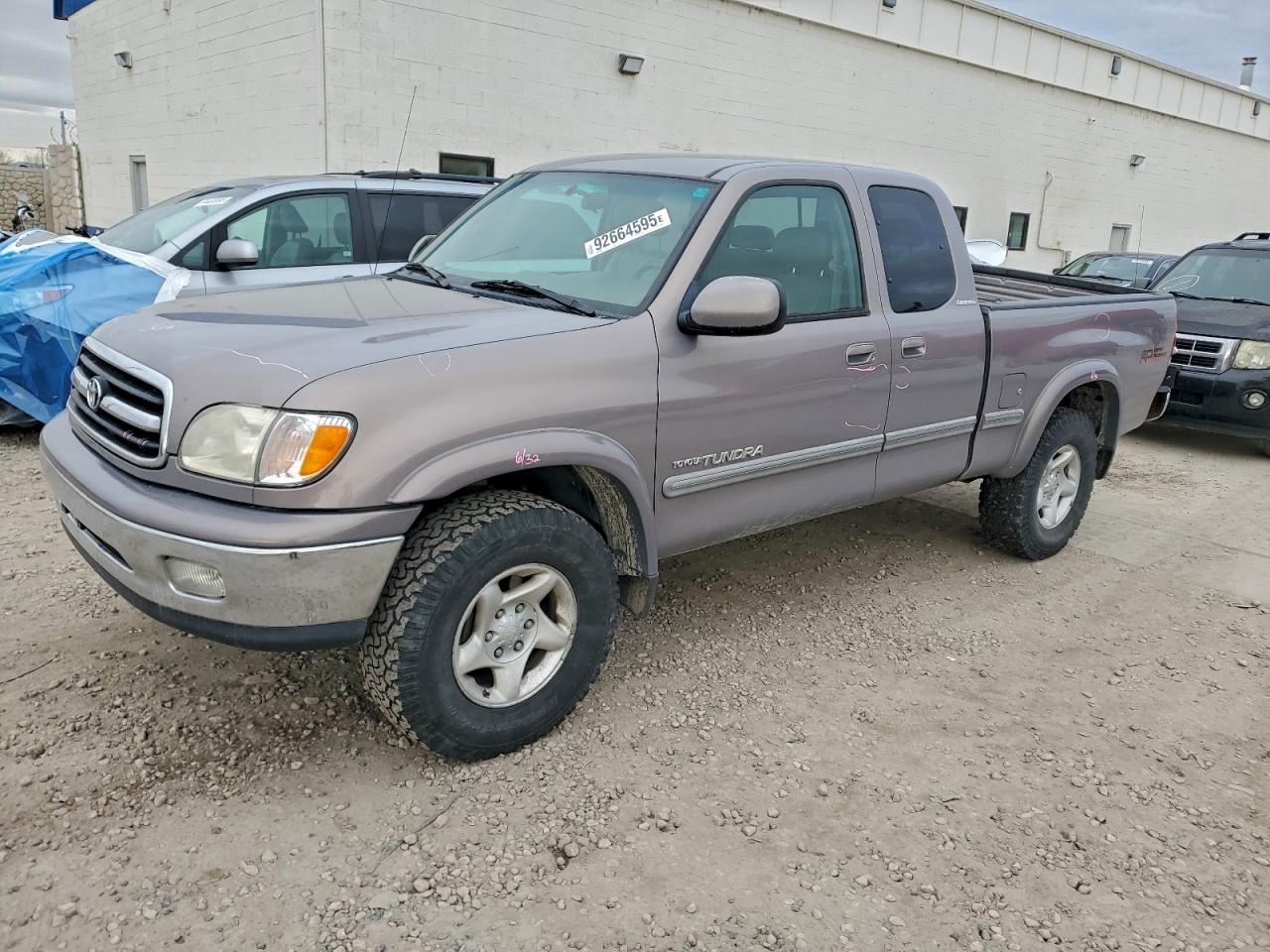 TOYOTA TUNDRA ACC 2001