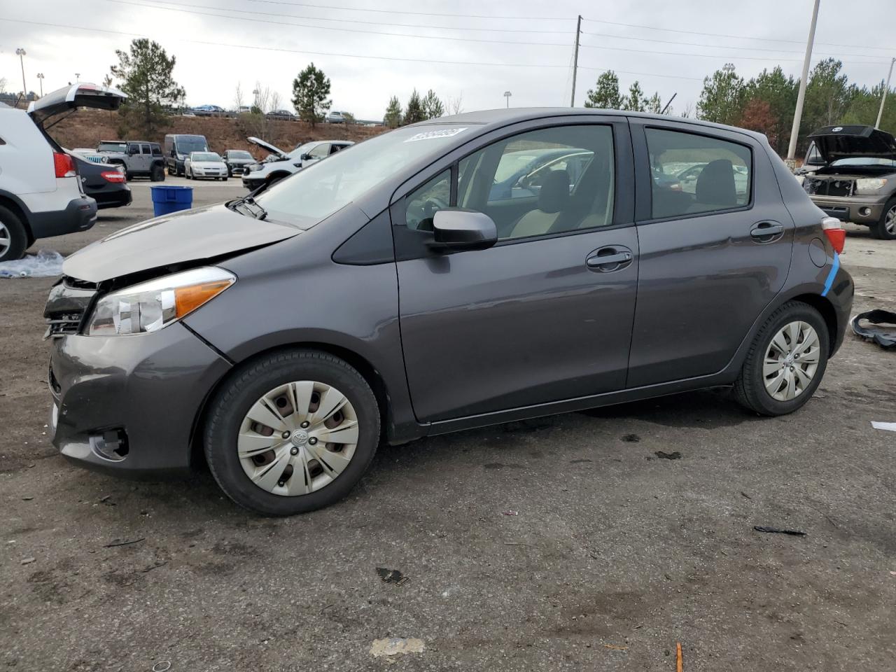 TOYOTA YARIS 2013