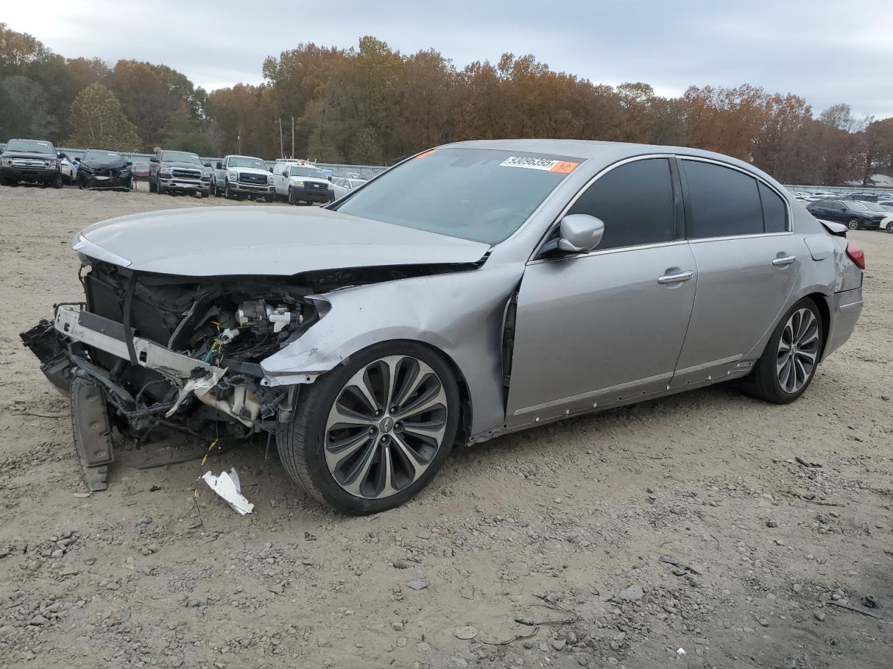 HYUNDAI GENESIS 5. 2012