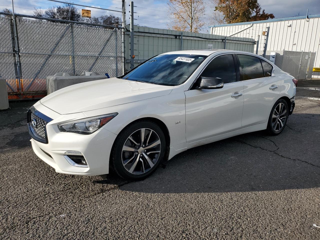 INFINITI Q50 LUXE 2018
