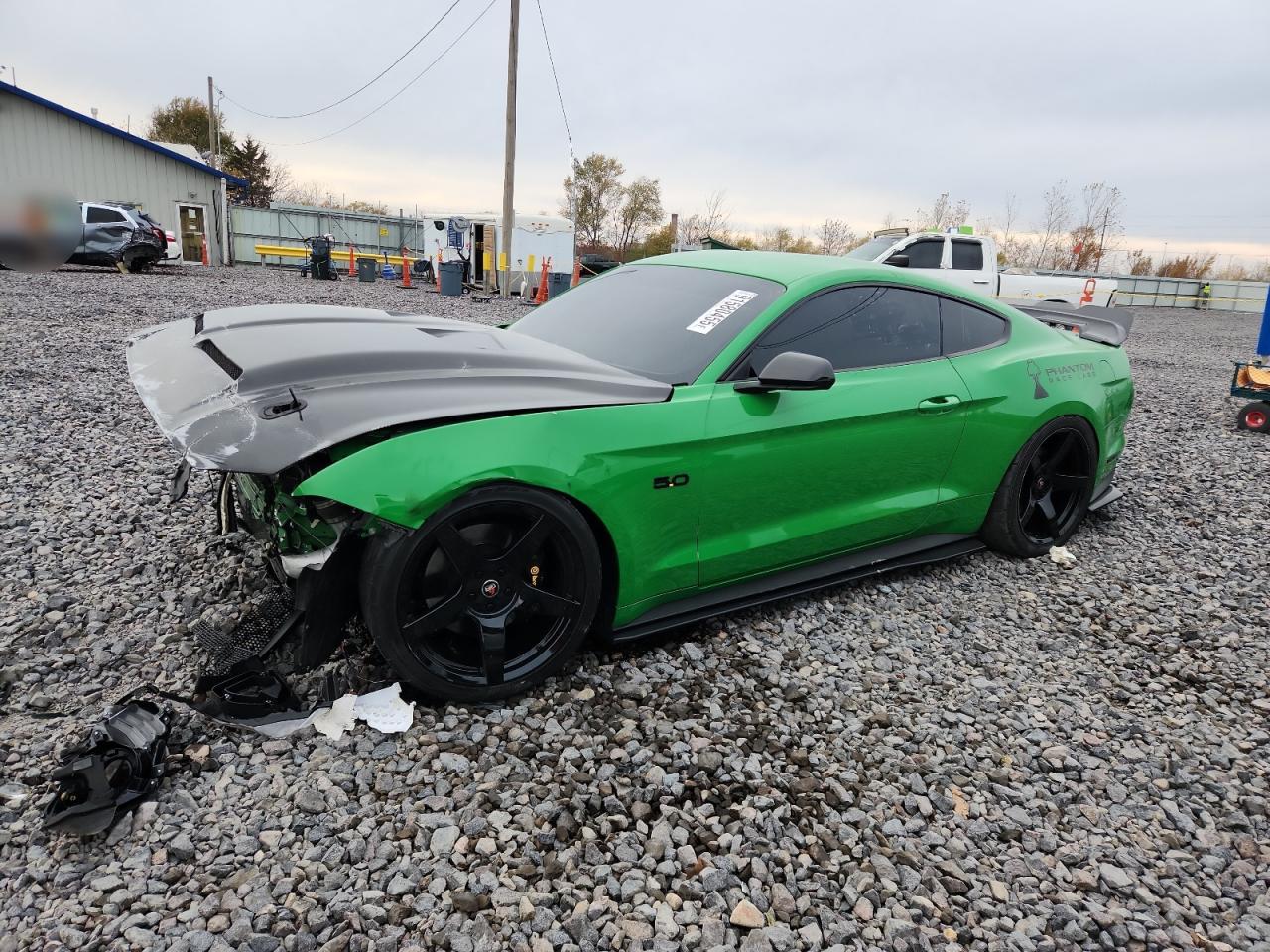 FORD MUSTANG 2019