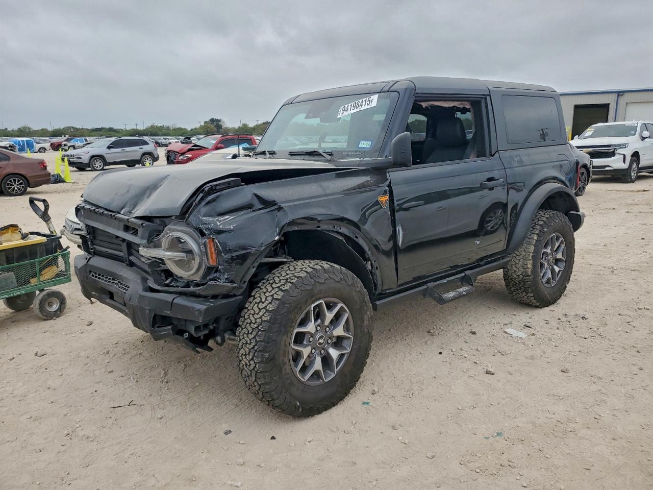 FORD BRONCO BAD 2024