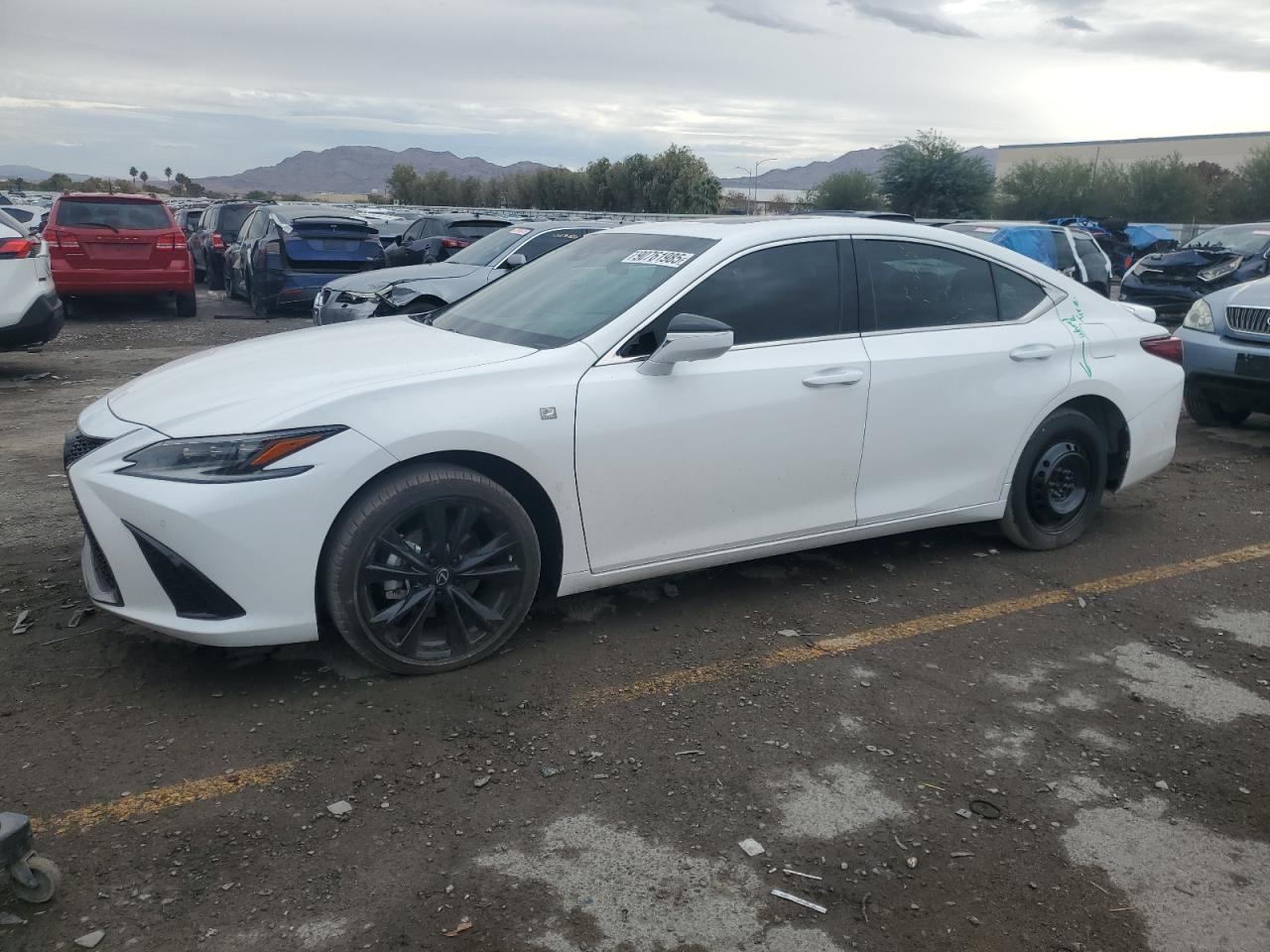 LEXUS ES 2024