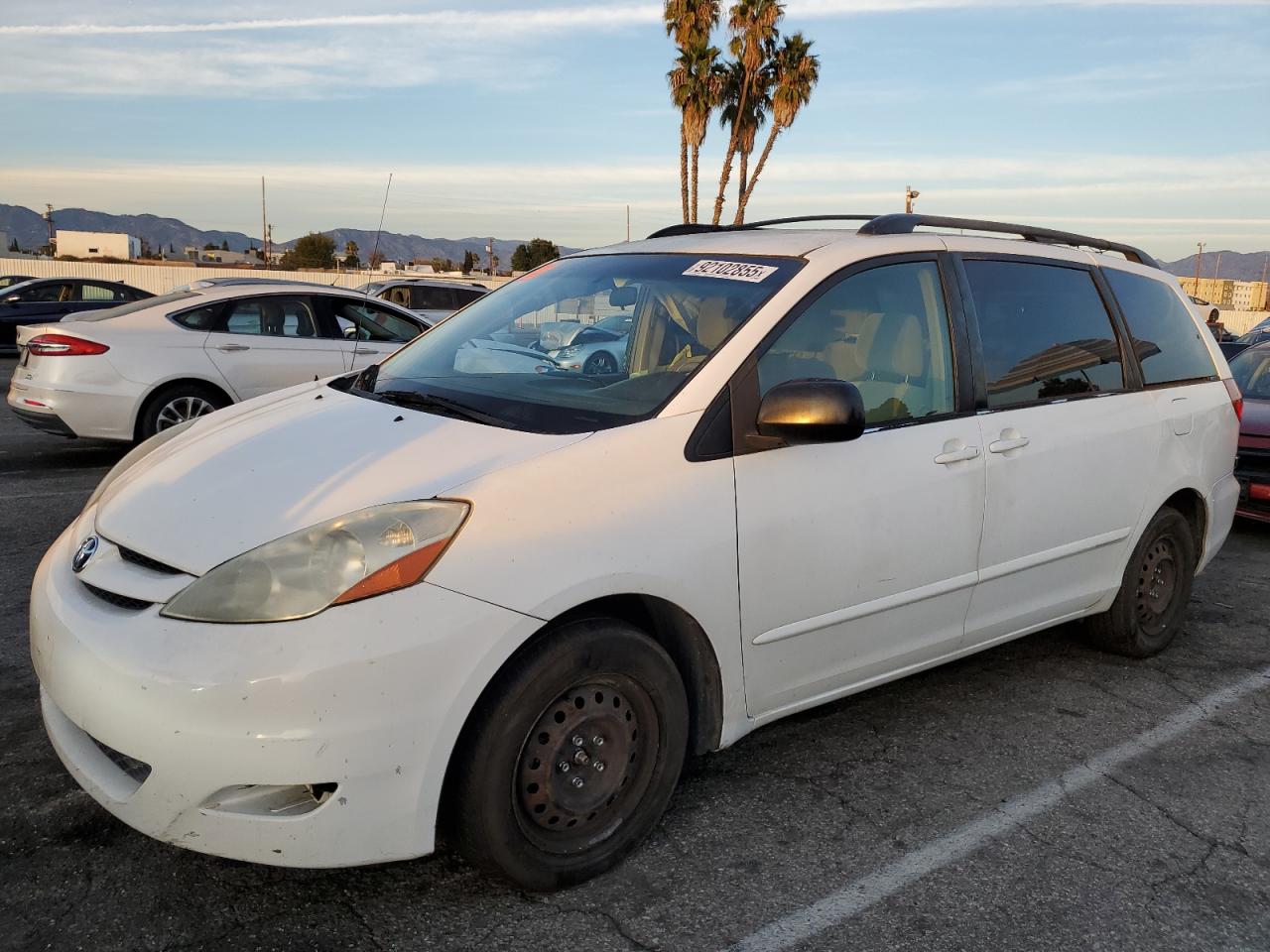 TOYOTA SIENNA CE 2009