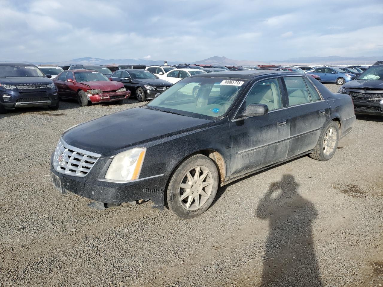 CADILLAC DTS 2011