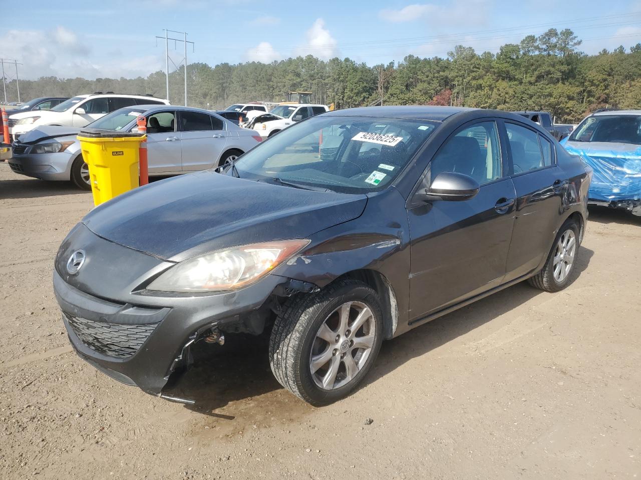 MAZDA 3 2011