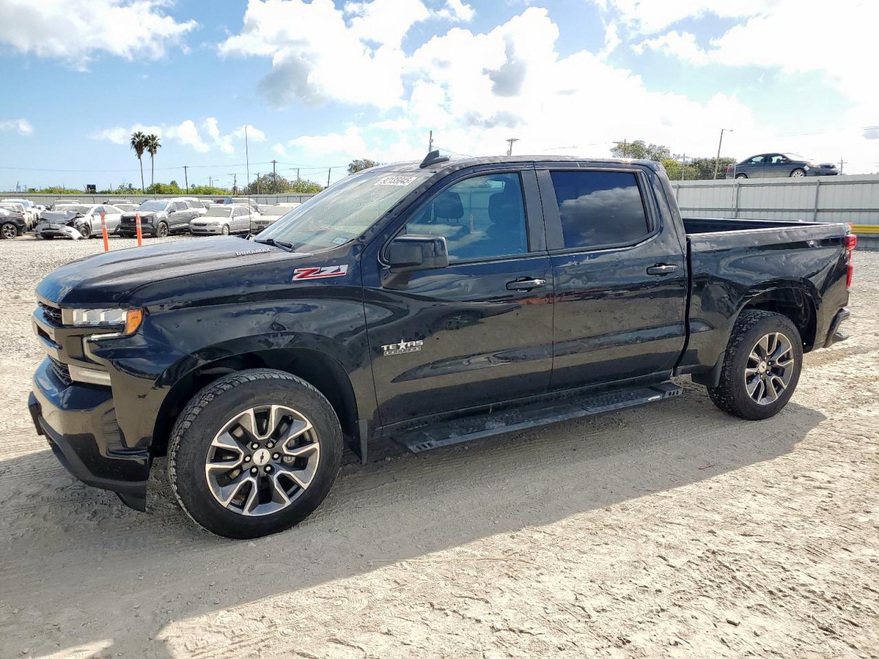 CHEVROLET SILVERADO 2021