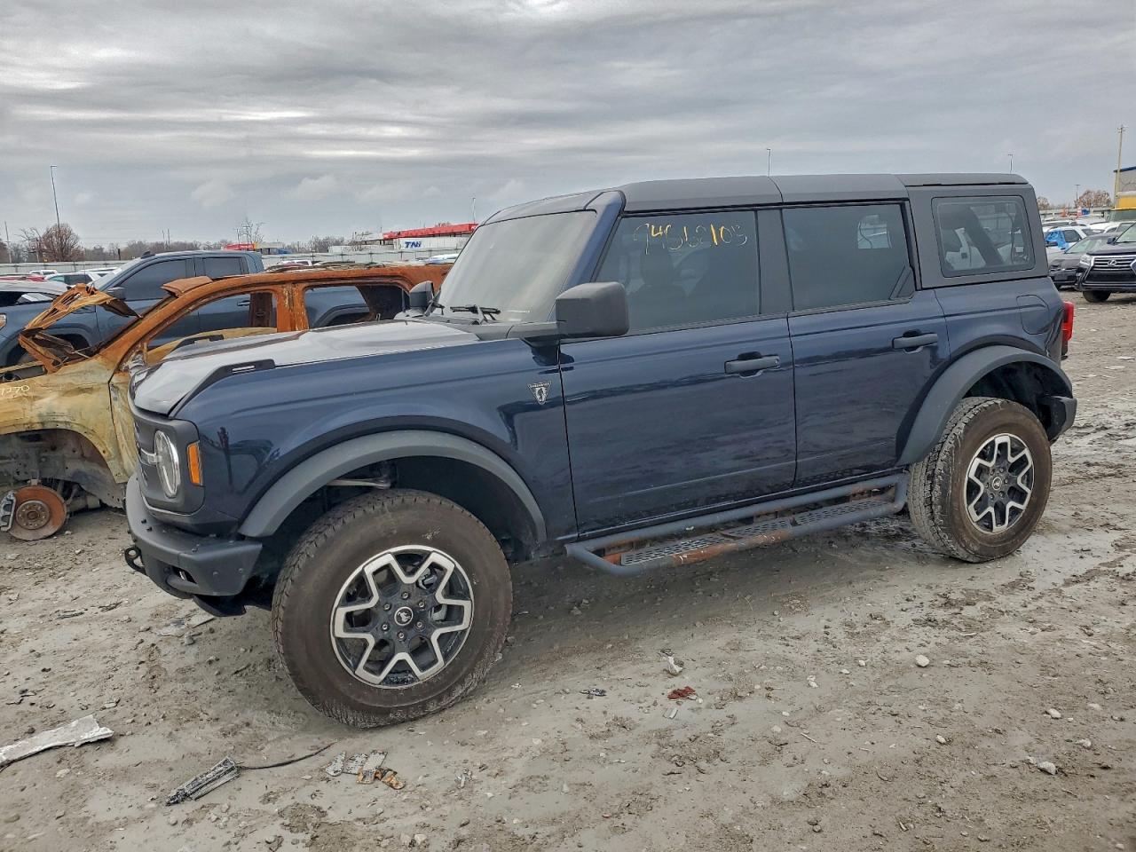 FORD BRONCO 2021
