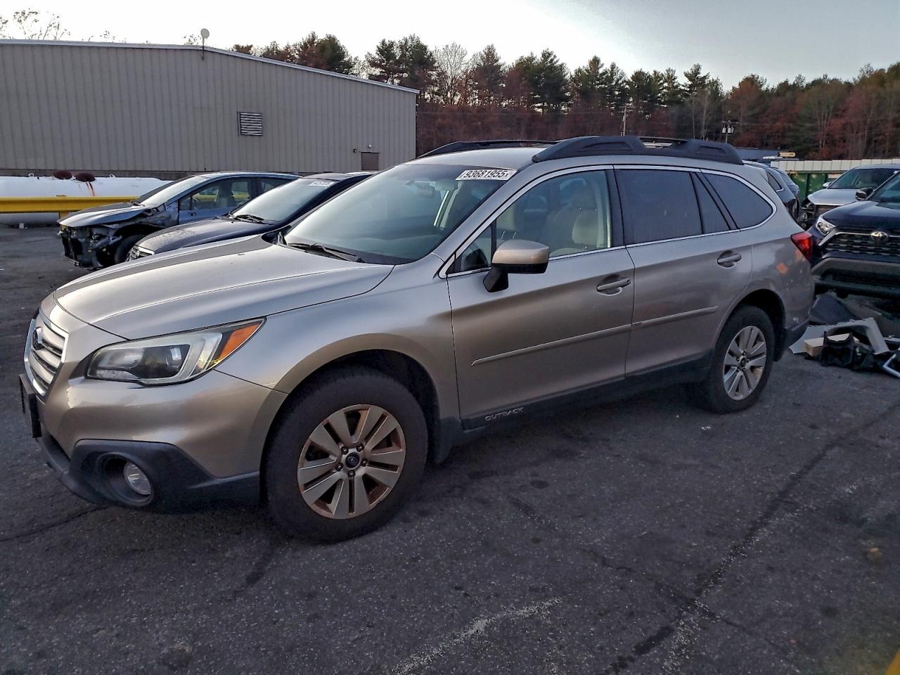 SUBARU OUTBACK 2015