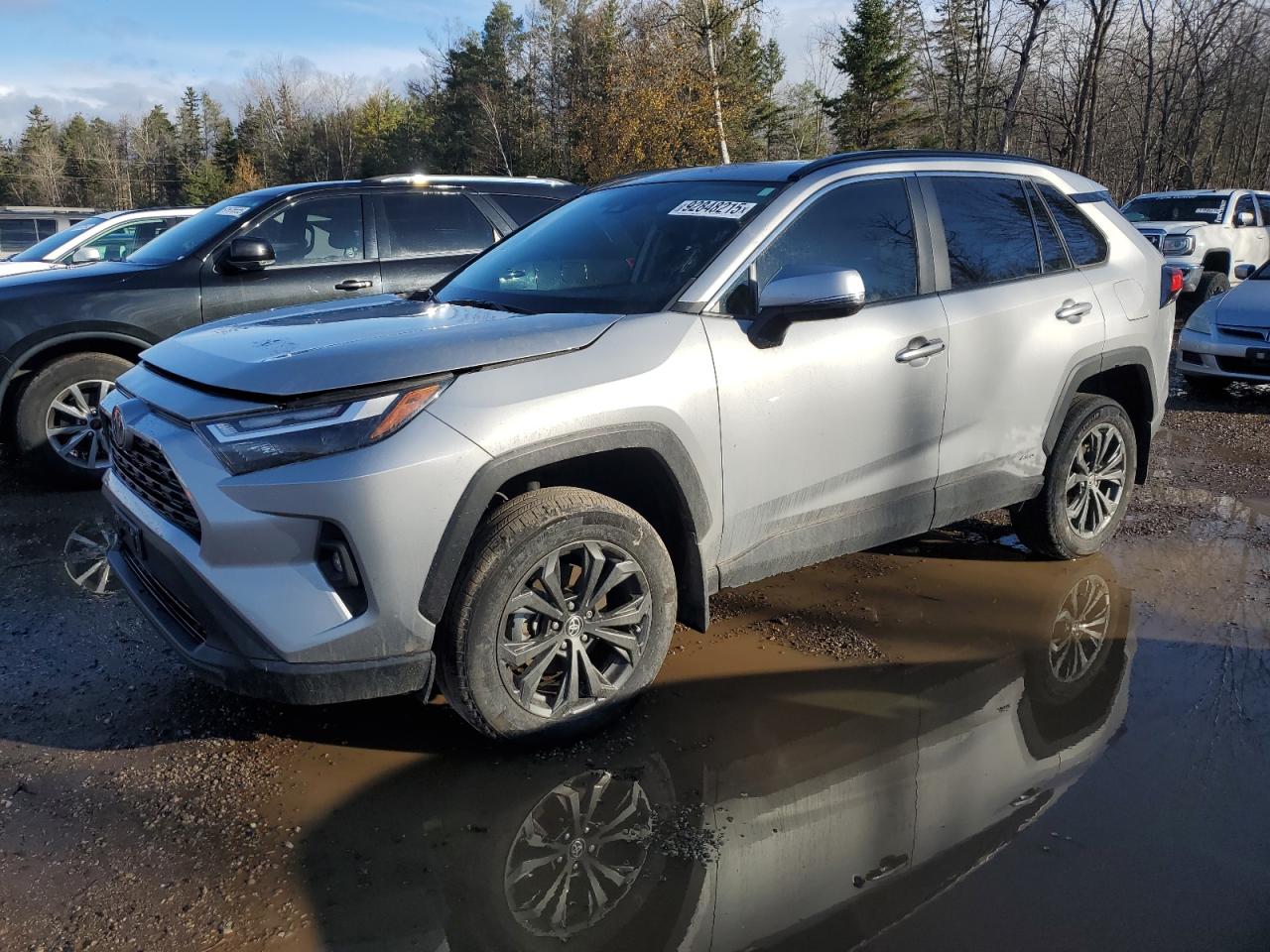 TOYOTA RAV4 XLE 2024