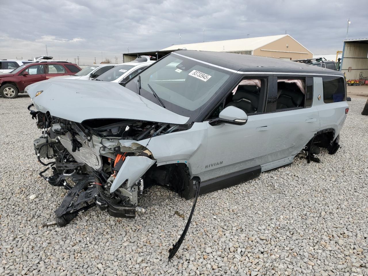 RIVIAN R1S ADVENT 2026