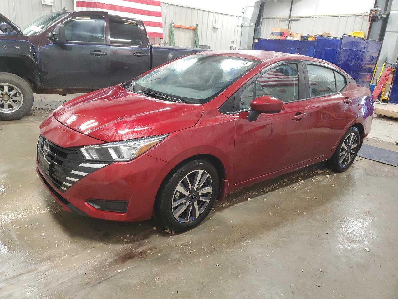 NISSAN VERSA SV 2024