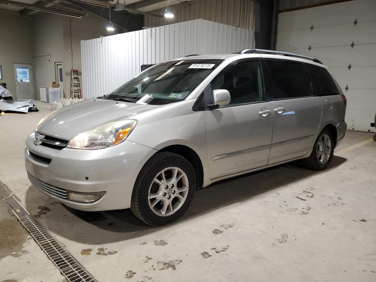 TOYOTA SIENNA XLE 2005