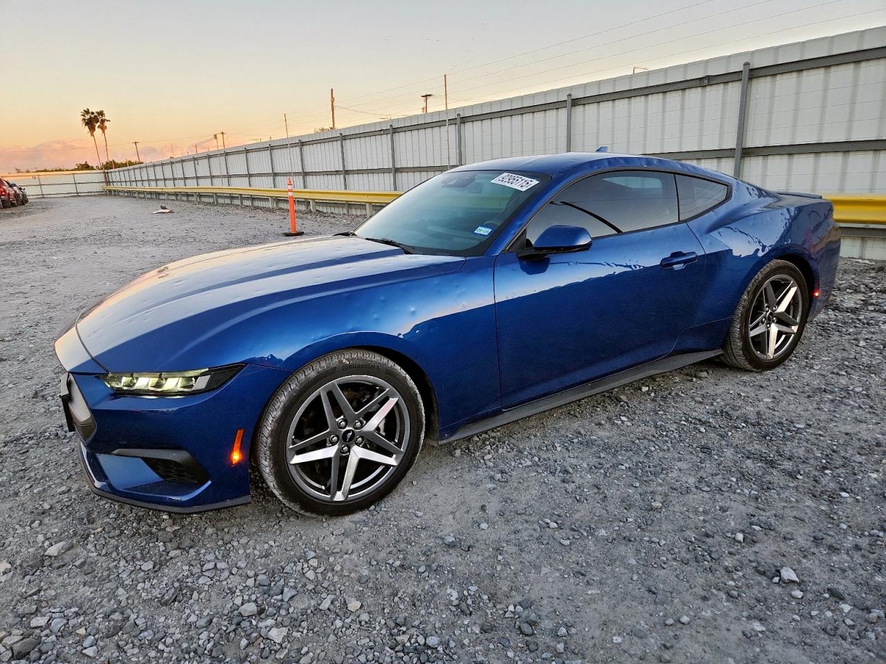 FORD MUSTANG 2024