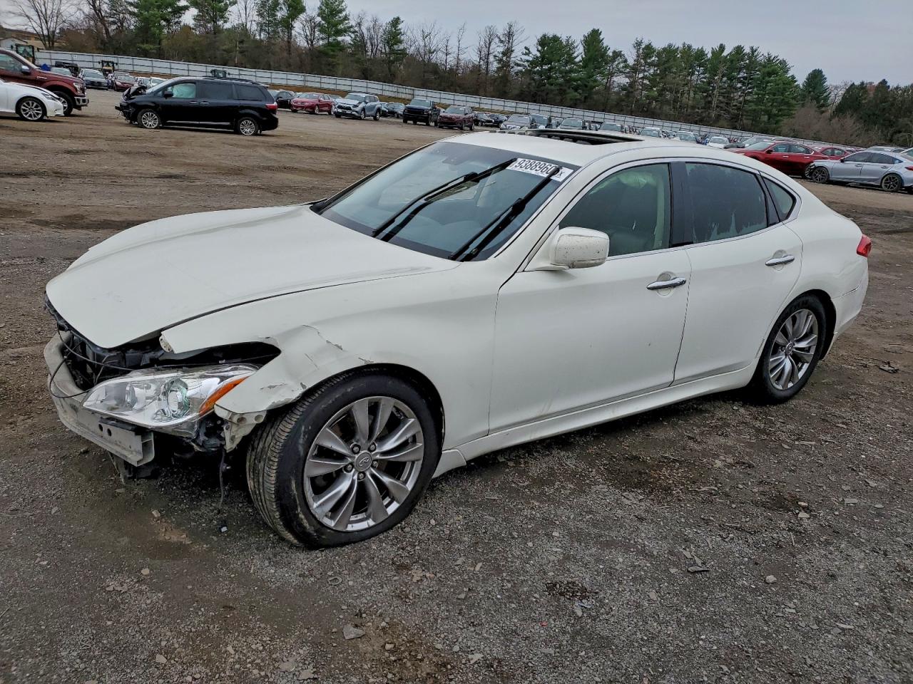 INFINITI M37 X 2013