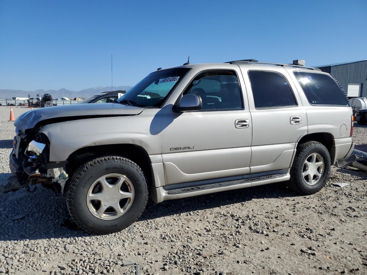 GMC YUKON DENA 2004