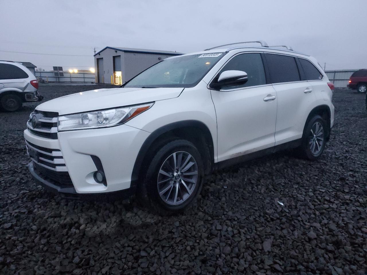 TOYOTA HIGHLANDER 2019