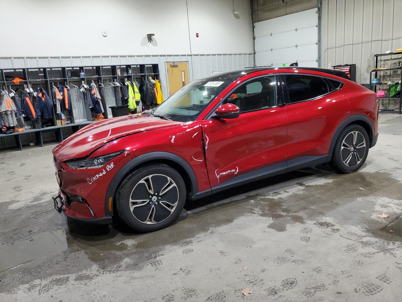 FORD MUSTANG MACH-E 2021