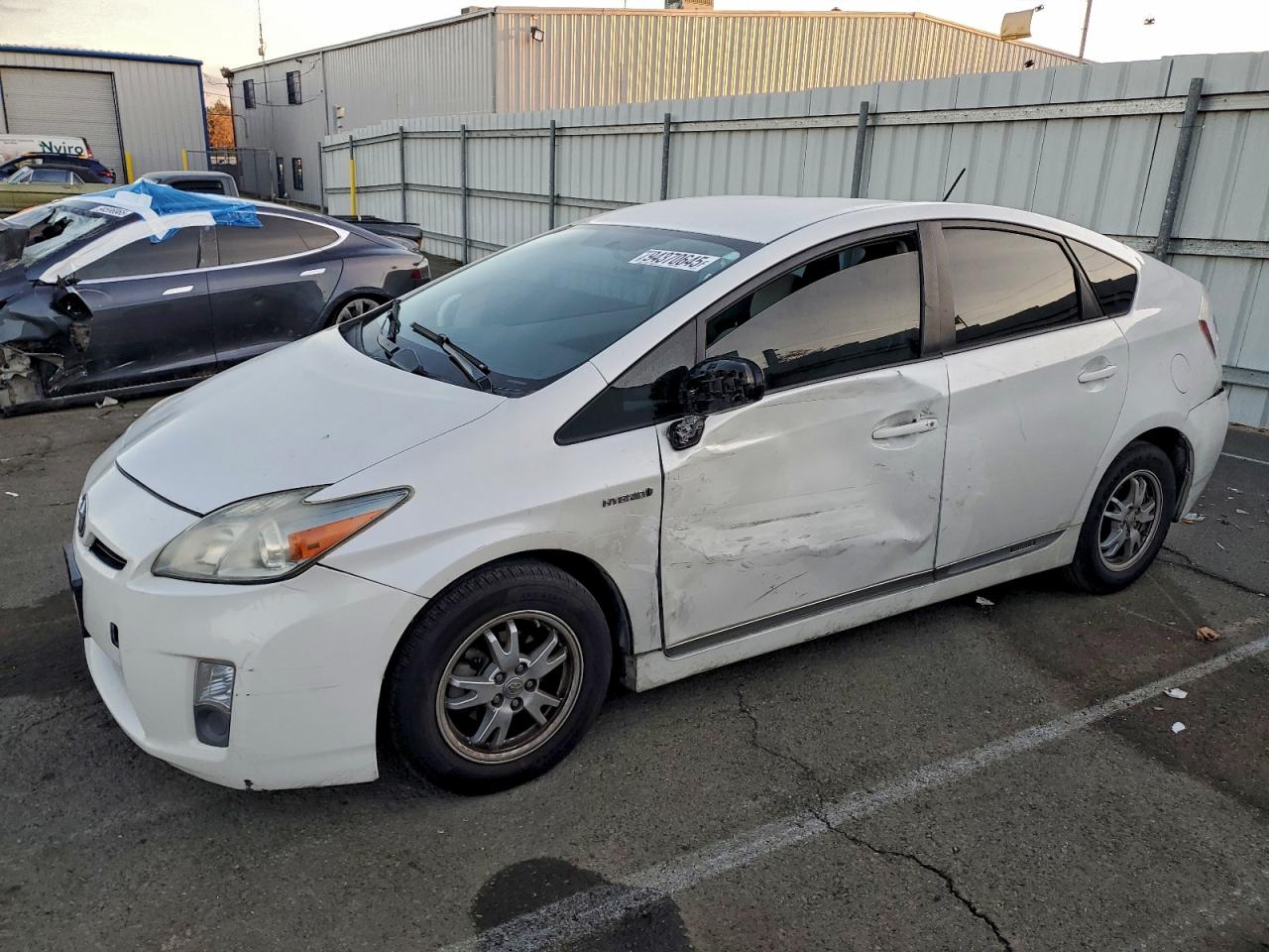 TOYOTA PRIUS 2011