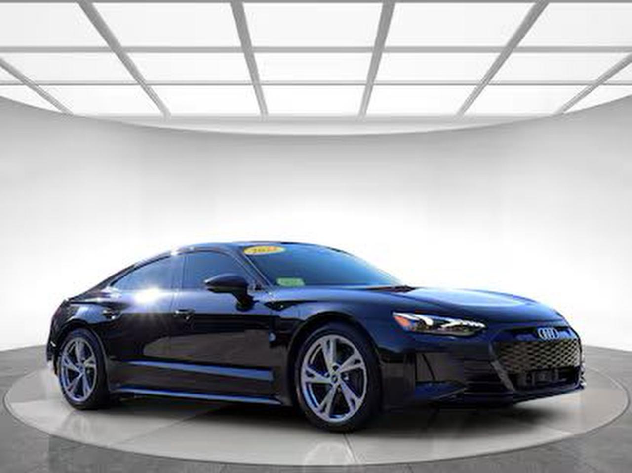 AUDI E-TRON GT 2023