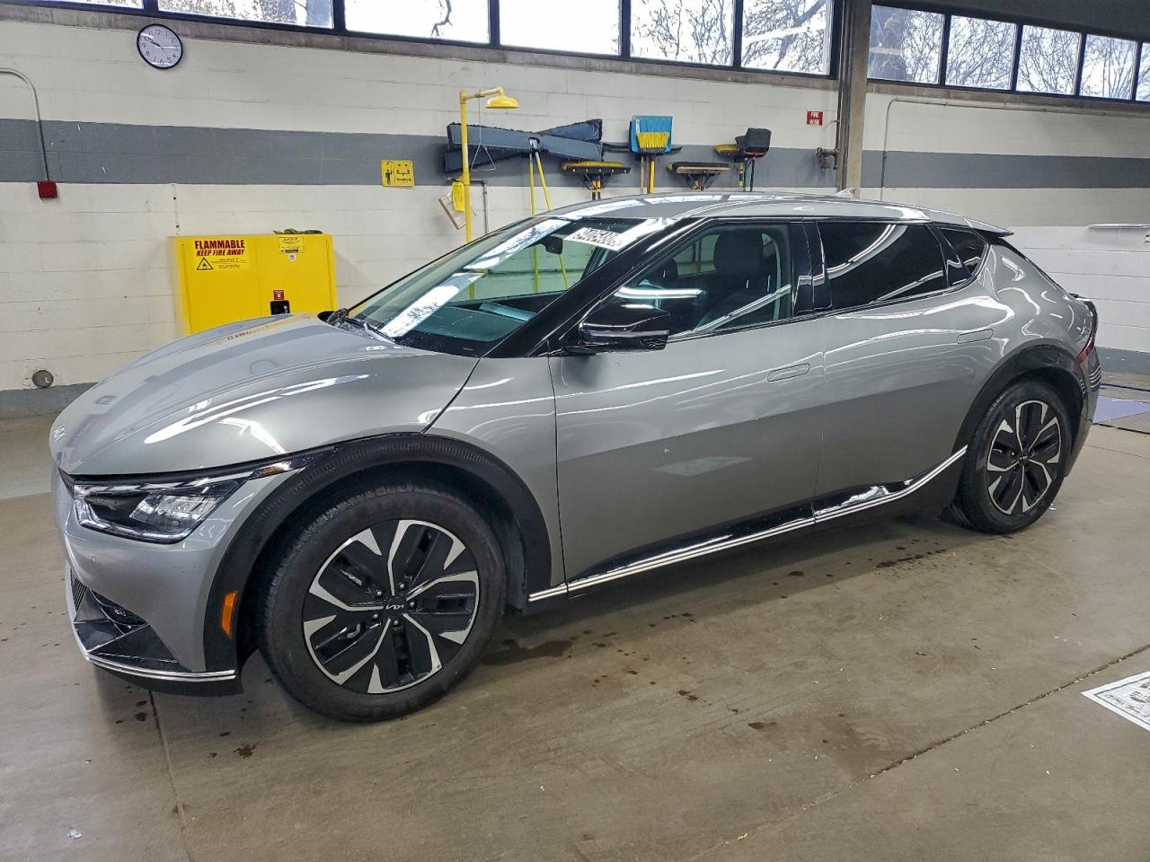 KIA EV6 LIGHT 2023