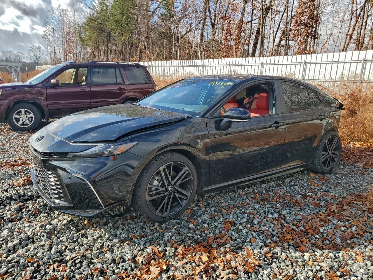 TOYOTA CAMRY 2025