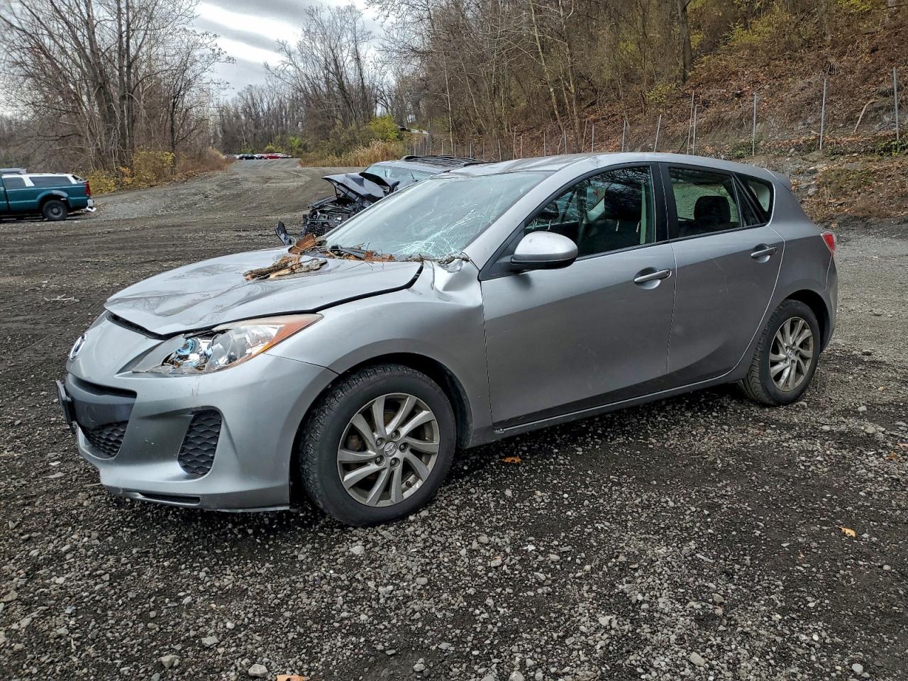 MAZDA 3 I 2012