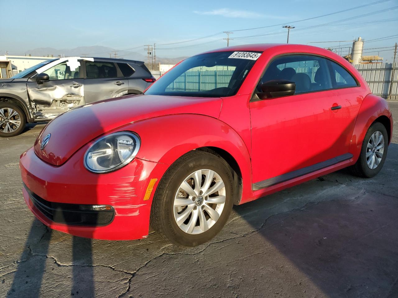 VOLKSWAGEN BEETLE 2014