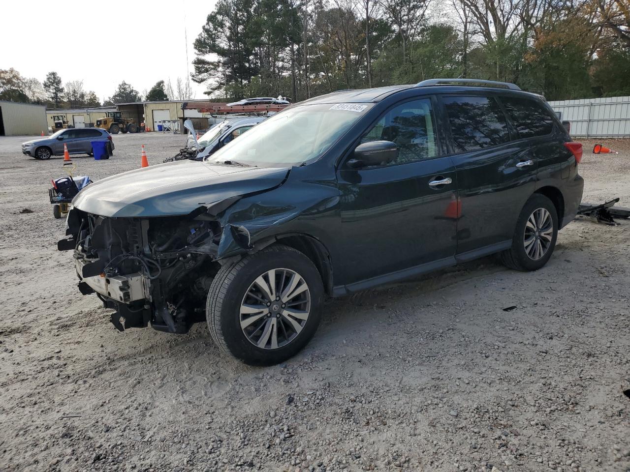 NISSAN PATHFINDER 2018