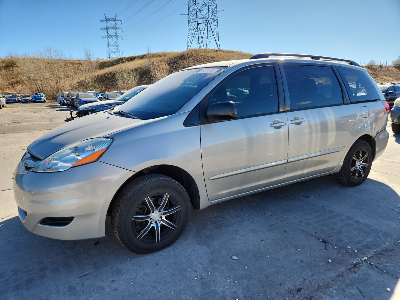 TOYOTA SIENNA CE 2006