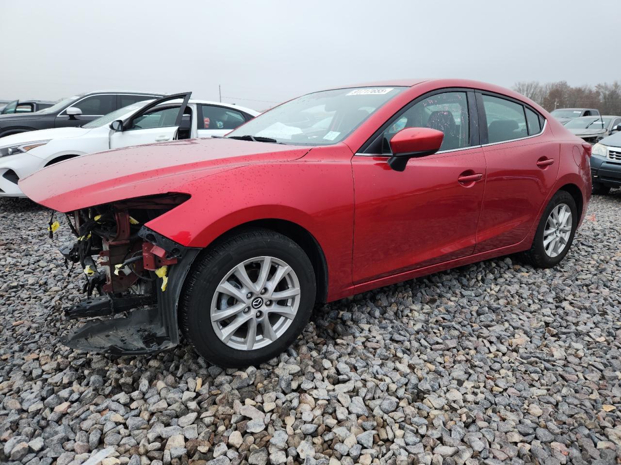 MAZDA 3 2015