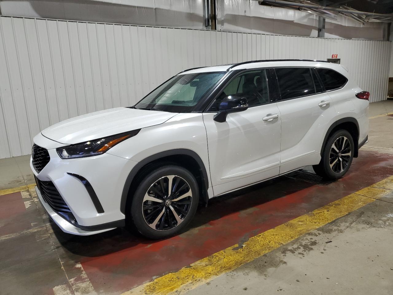 TOYOTA HIGHLANDER 2022