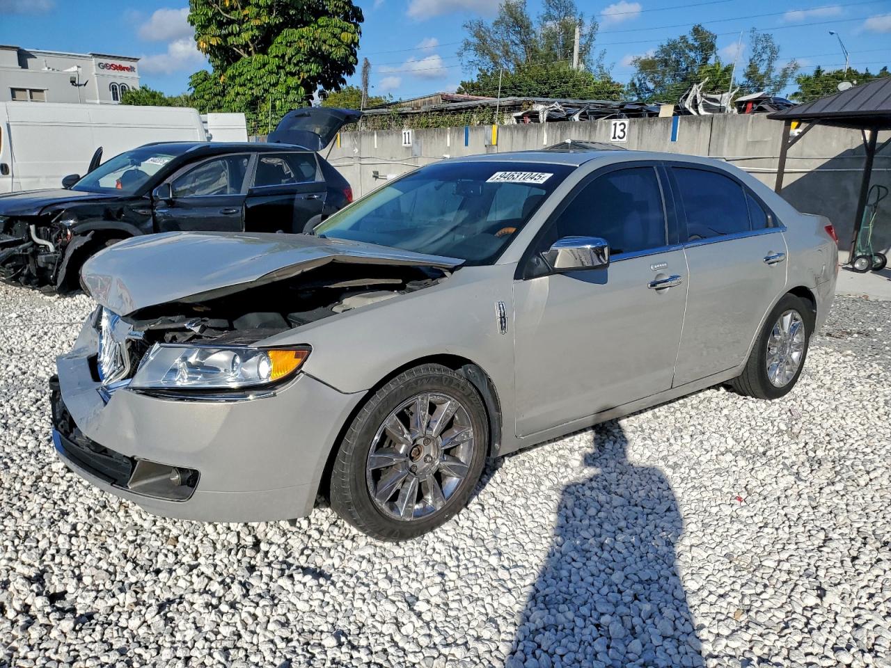 LINCOLN MKZ 2010