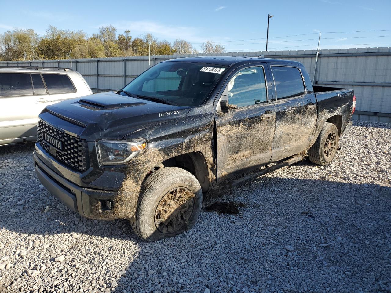 TOYOTA TUNDRA 2021