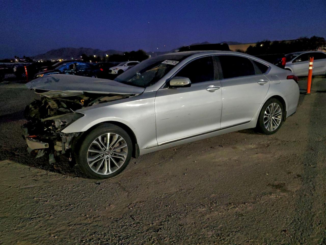HYUNDAI GENESIS 3. 2016