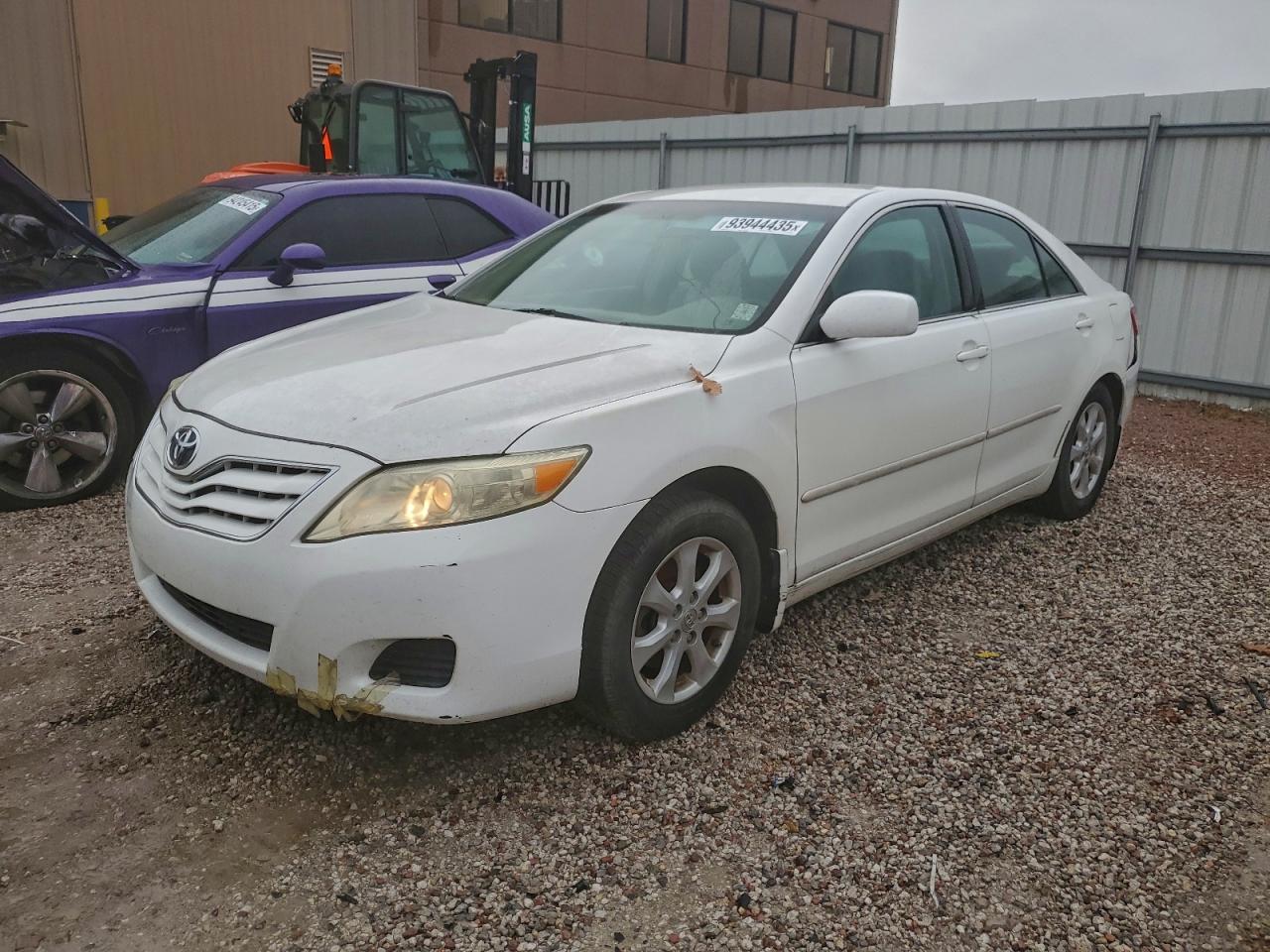 TOYOTA CAMRY BASE 2011