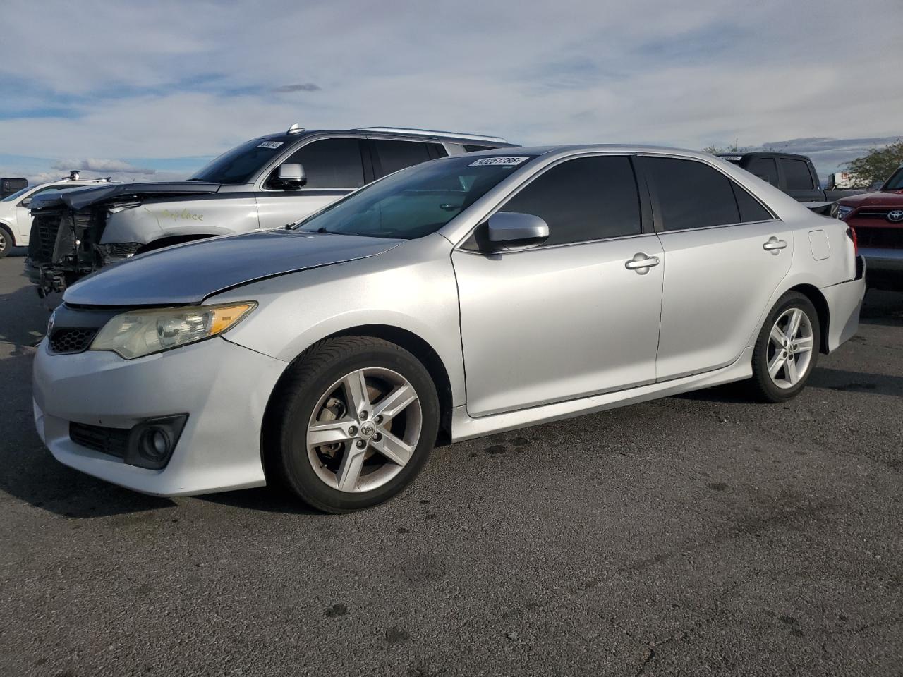 TOYOTA CAMRY 2014