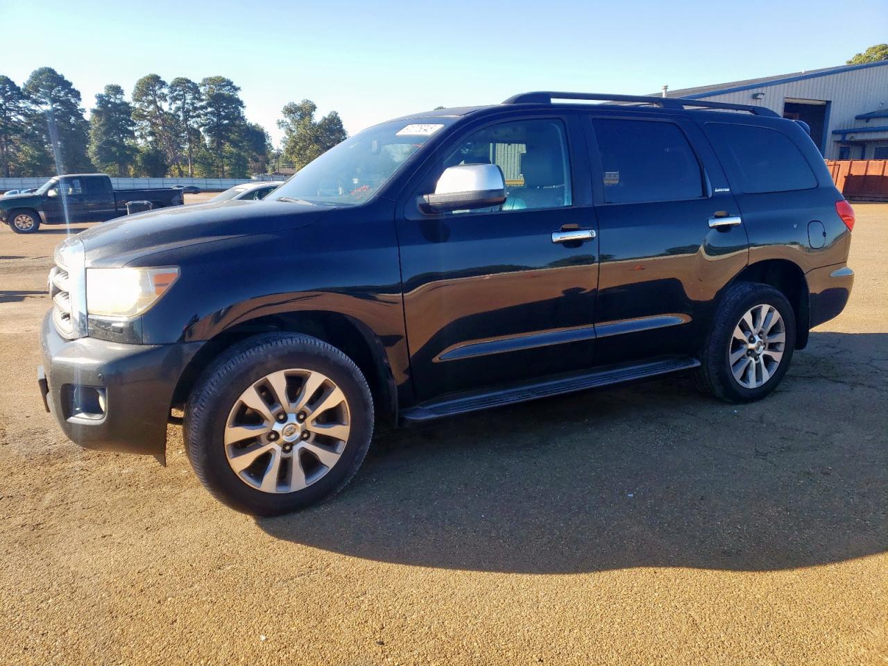 TOYOTA SEQUOIA LI 2011