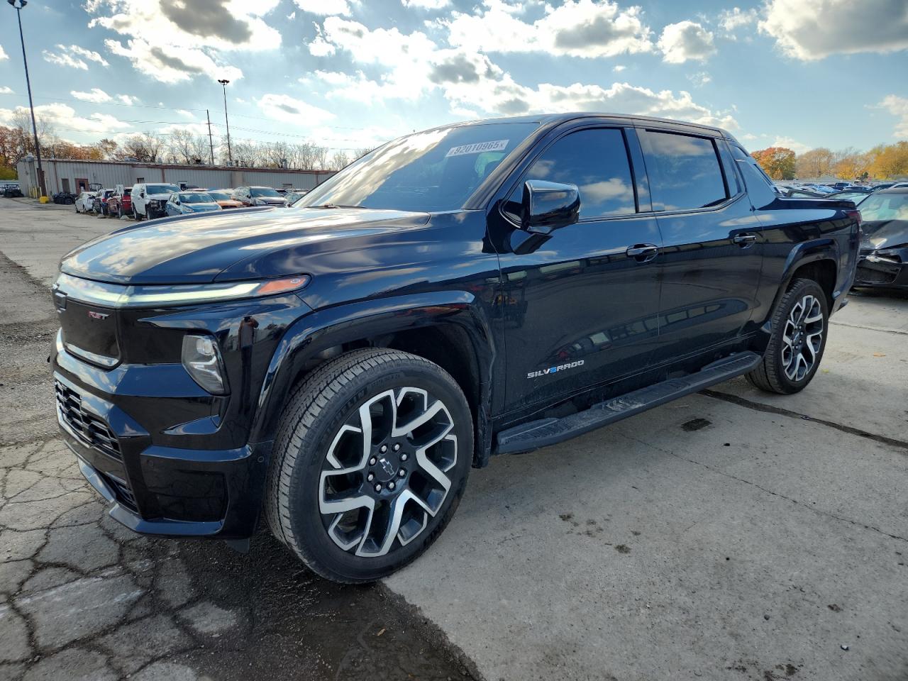 CHEVROLET SILVERADO 2024