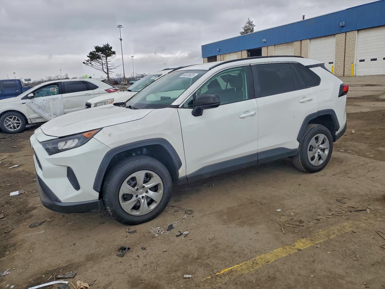 TOYOTA RAV4 LE 2021