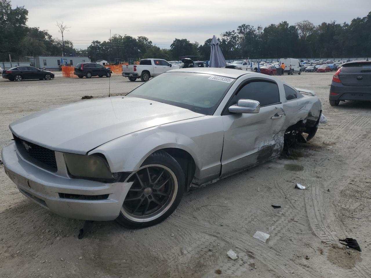 FORD MUSTANG 2005