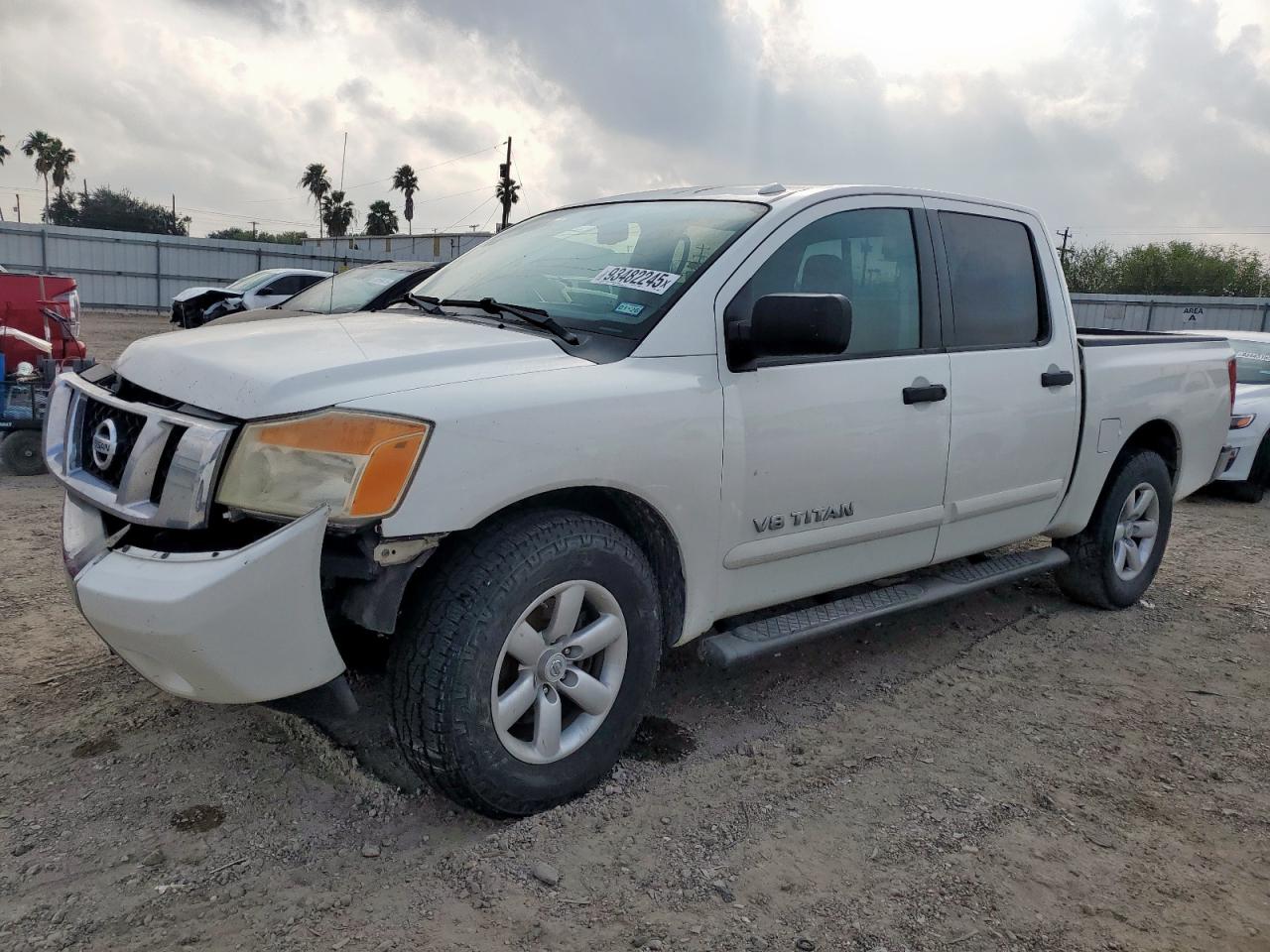 NISSAN TITAN 2014