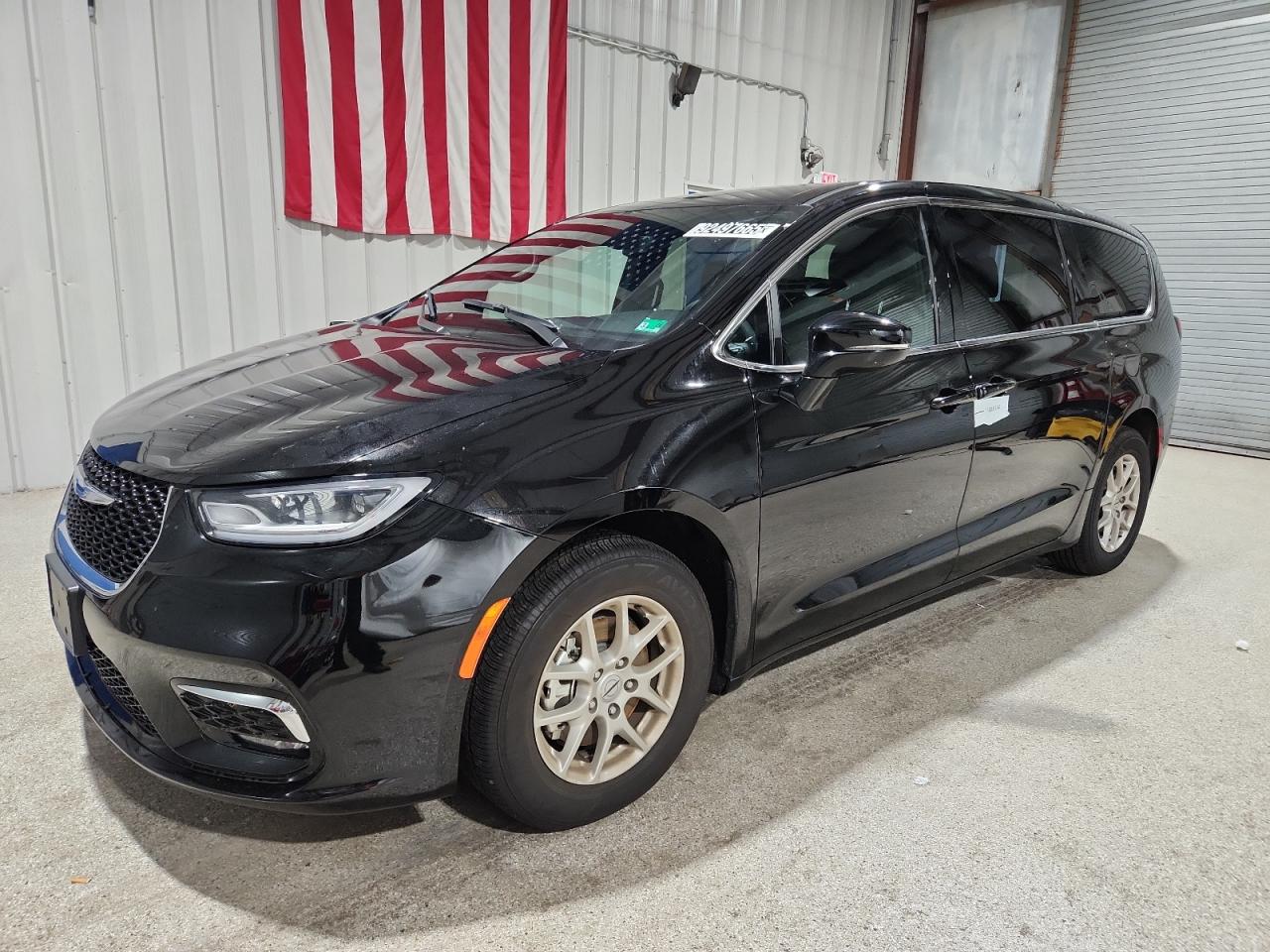 CHRYSLER PACIFICA S 2025