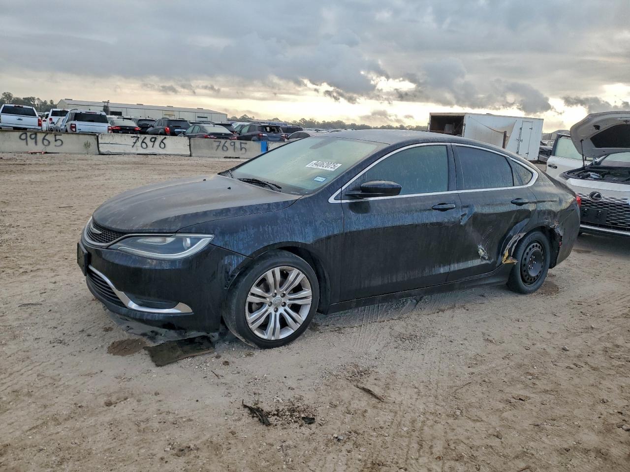 CHRYSLER 200 2015