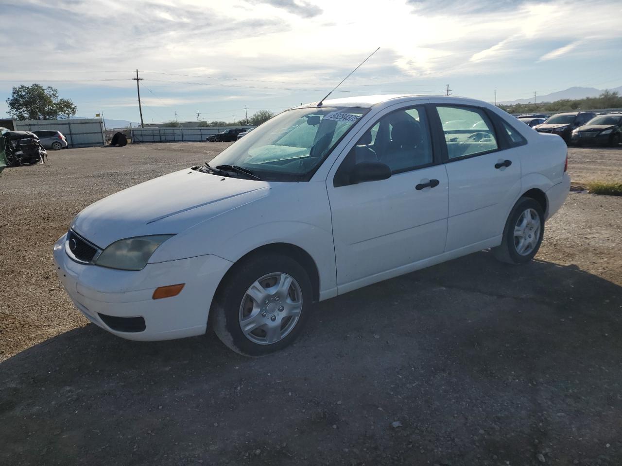FORD FOCUS ZX4 2005