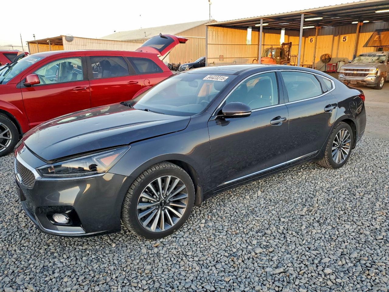 KIA CADENZA LU 2018