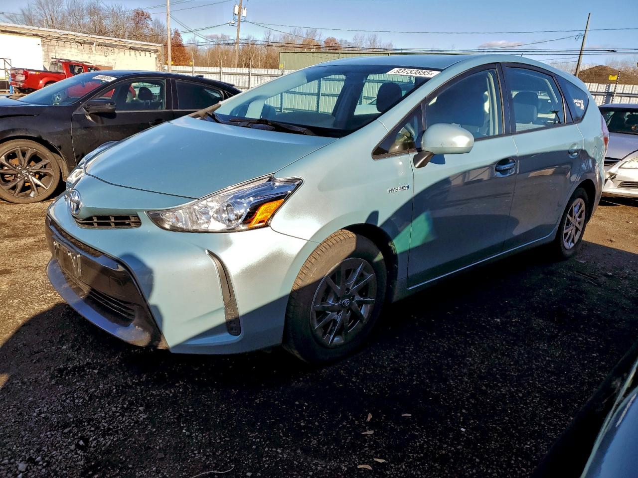 TOYOTA PRIUS V 2017