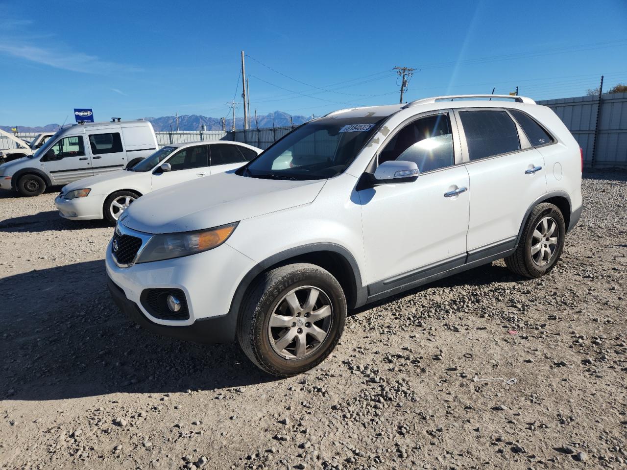 KIA SORENTO LX 2013