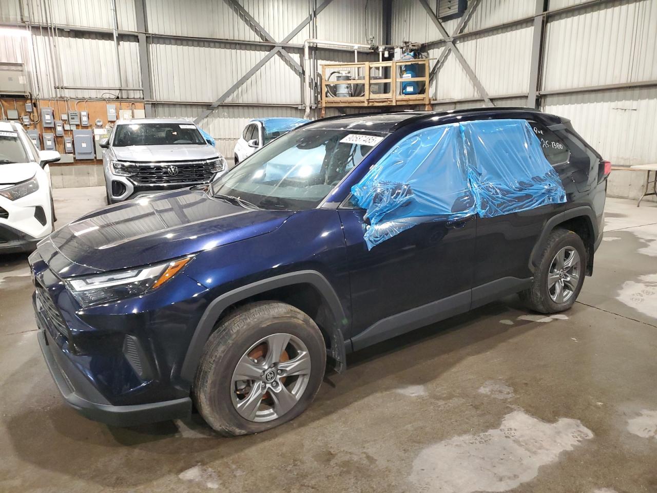 TOYOTA RAV4 XLE 2024